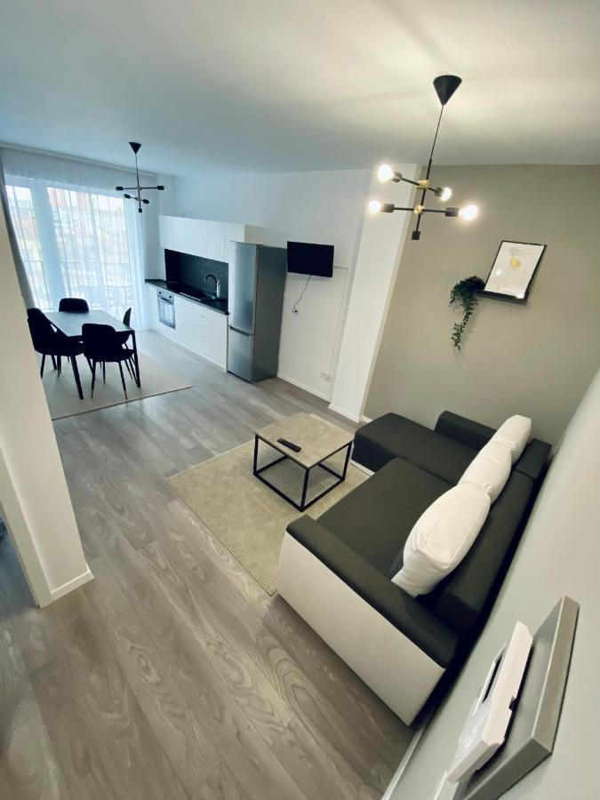 HappyHome Central Deluxe Apartments Oradea Extérieur photo